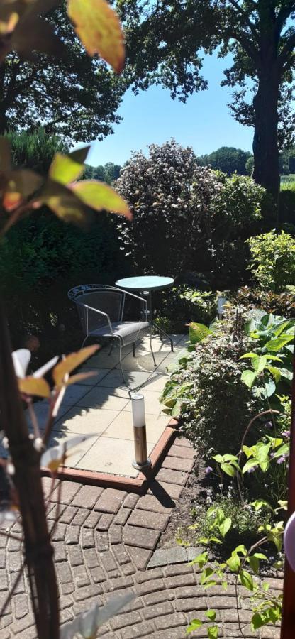 Bungalow Idylle Am See 네우루핀 외부 사진