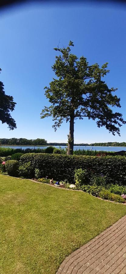 Bungalow Idylle Am See 네우루핀 외부 사진