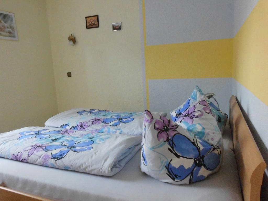 Bungalow Idylle Am See 네우루핀 외부 사진