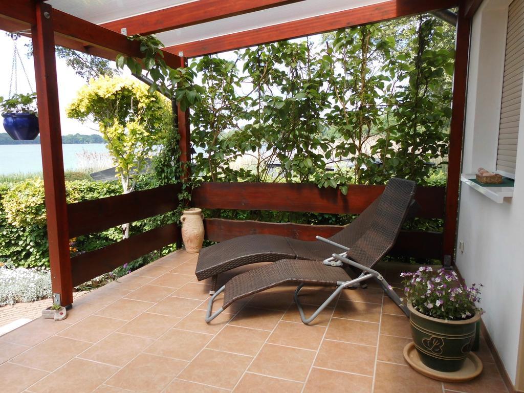Bungalow Idylle Am See 네우루핀 외부 사진